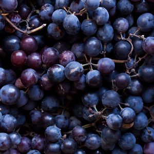 Red Grapes - Buy fresh fruit and vegetables online Malta